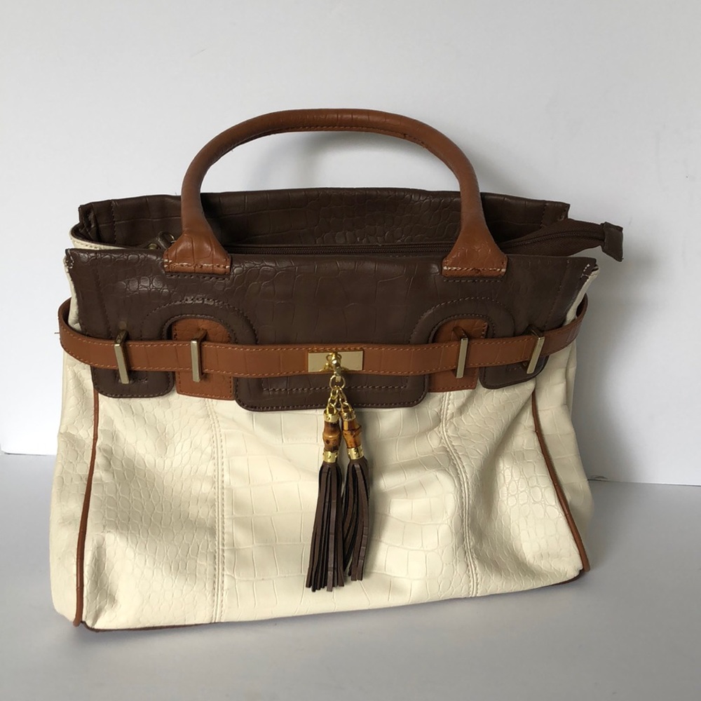 Aldo Shoulder bag with tassel and gold accent